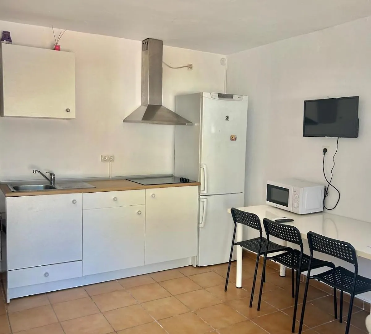 Hostal Apartamentos Playa Del Palo Málaga Apartment