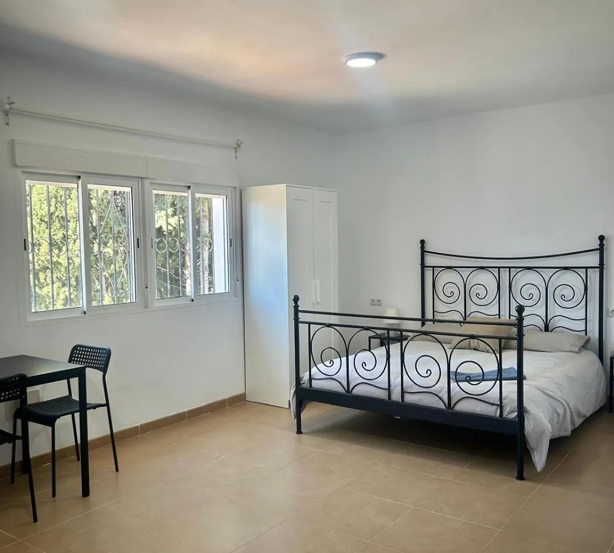 Apartamentos Playa Del Palo Malaga 0*,