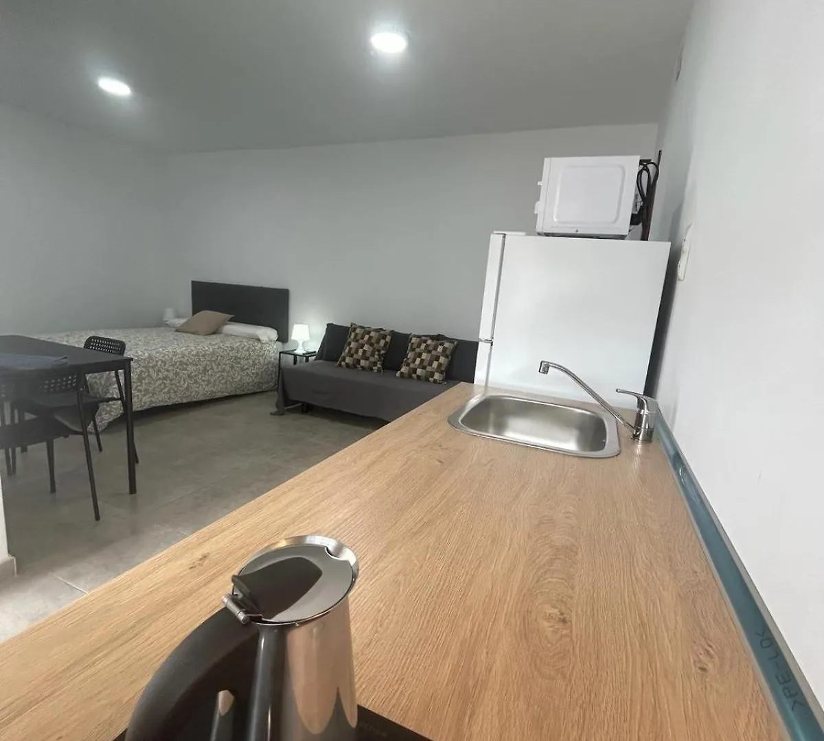 Apartment Hostal Apartamentos Playa Del Palo Málaga