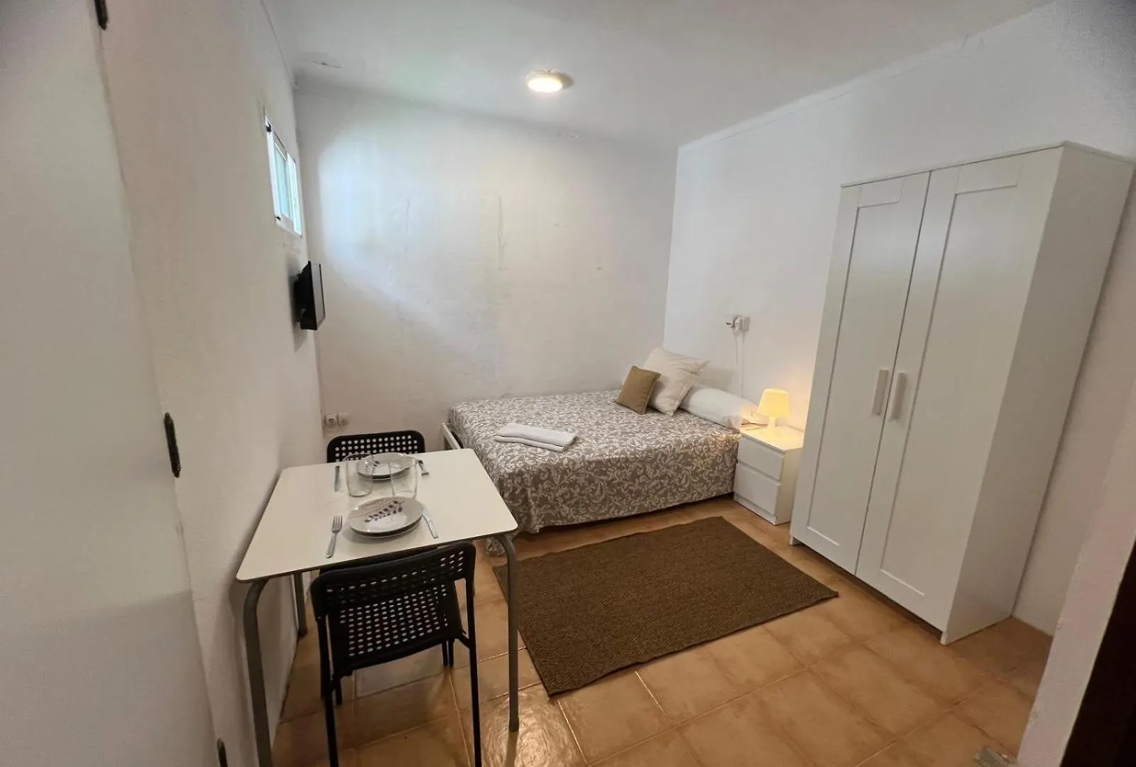 Hostal Apartamentos Playa Del Palo Málaga
