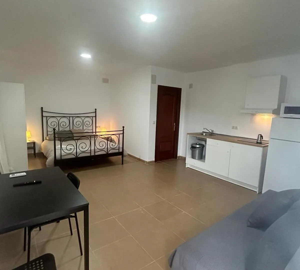 Hostal Apartamentos Playa Del Palo Málaga 0*,