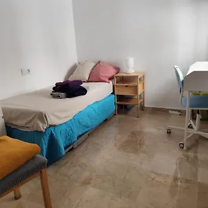 Confortable Habitación Céntrica En Piso Privado Séjour chez l'habitant