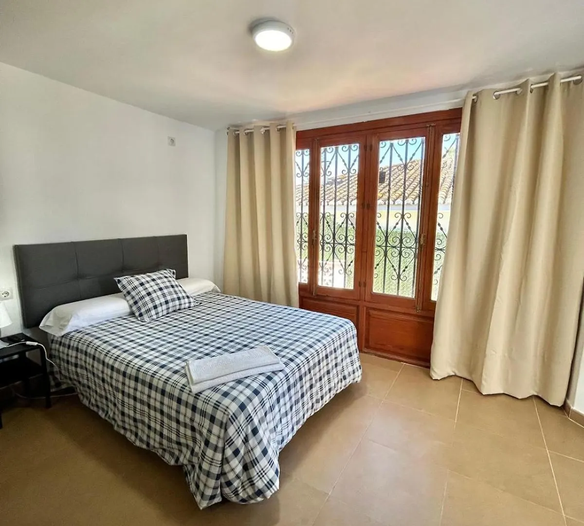 Hostal Apartamentos Playa Del Palo Malaga 0*,  Spain