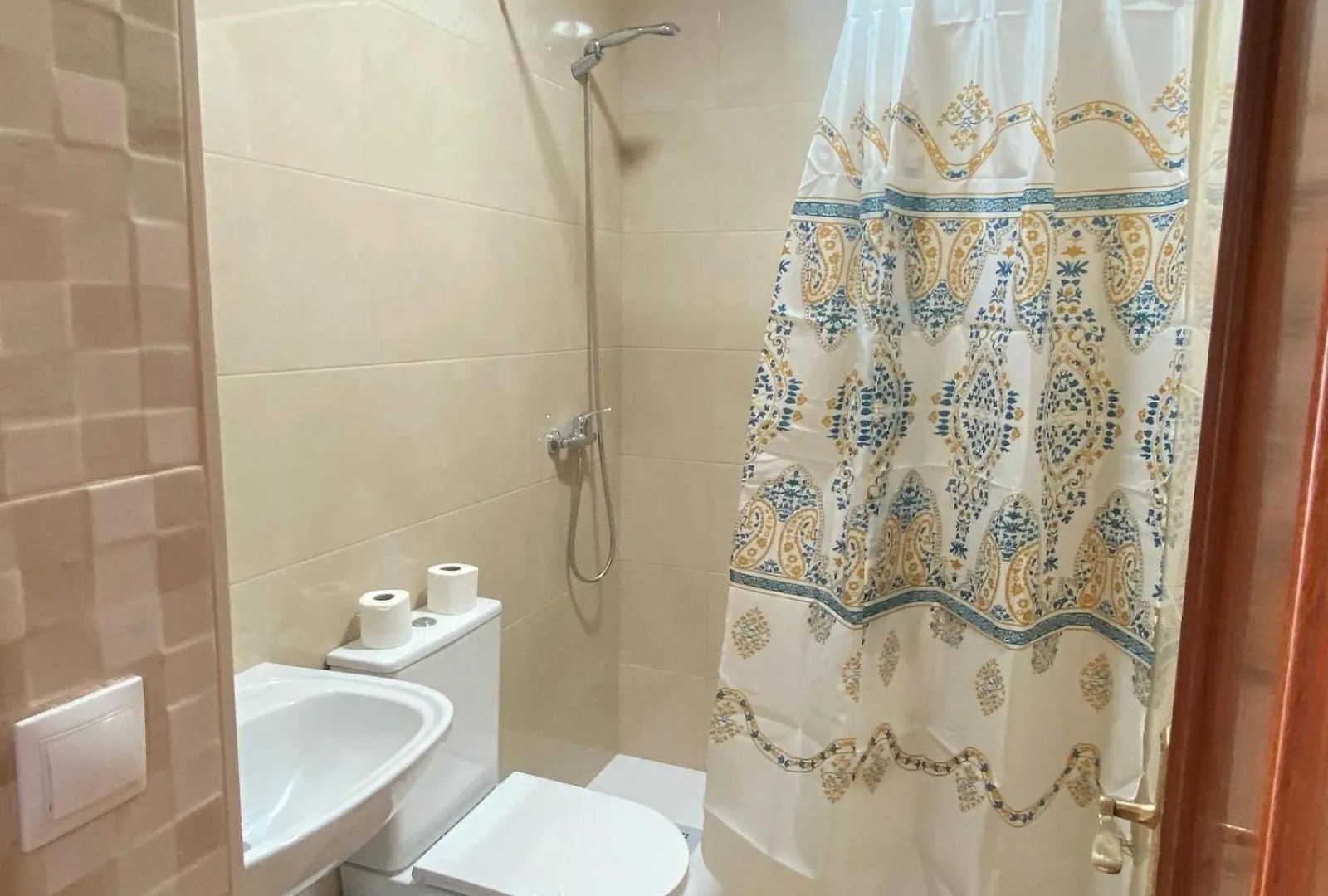Hostal Apartamentos Playa Del Palo Malaga